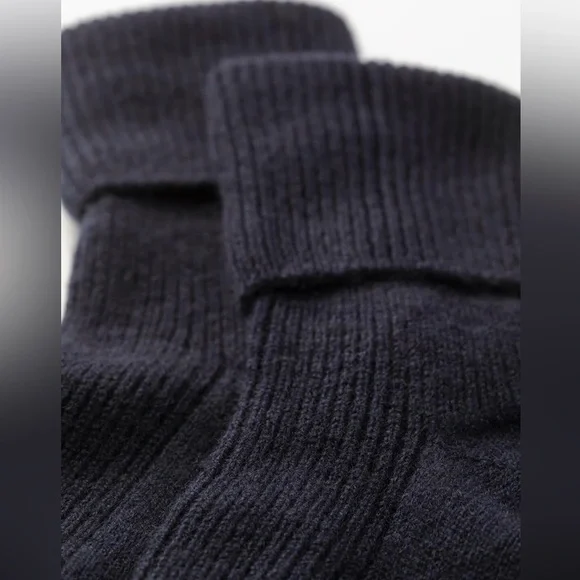 NWT Johnston of Elgin navy cashmere socks - Picture 2 of 7